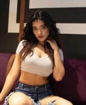 Alinsha – Pakistani Escort Girl in Dubai