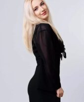 Bonya Blonde Russian escort in Dubai